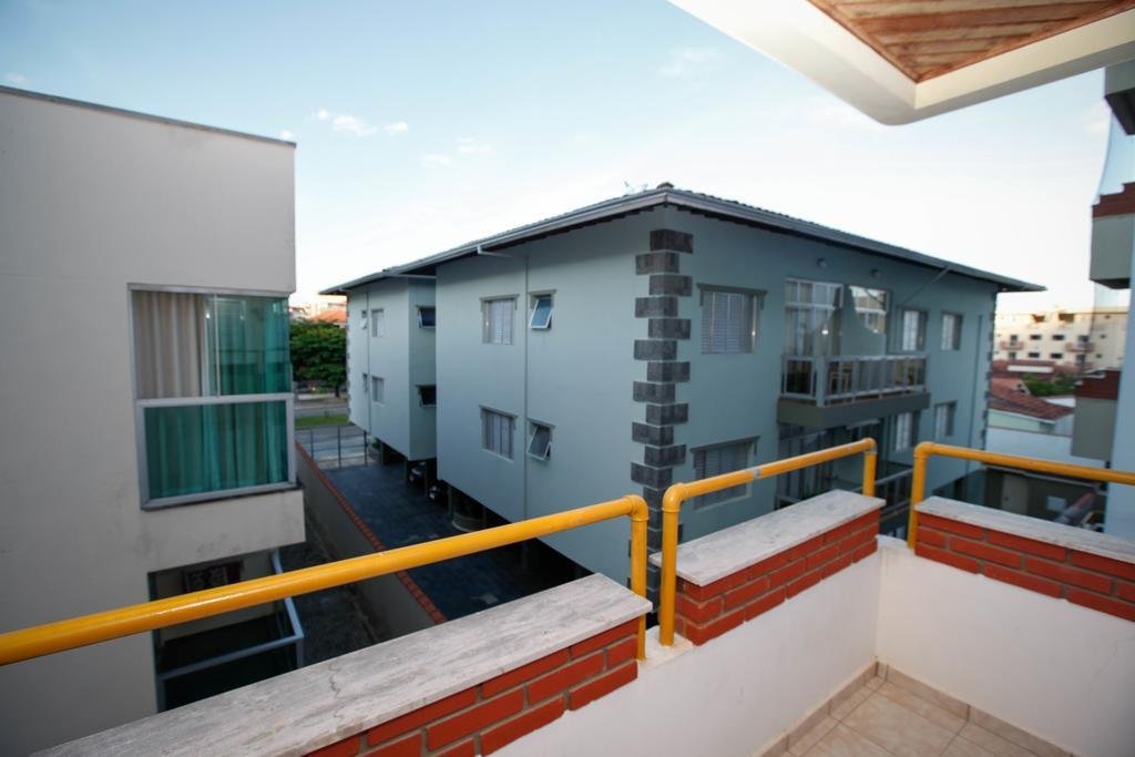 Edificio Ximenes II Apartment อูบาตูบา ภายนอก รูปภาพ