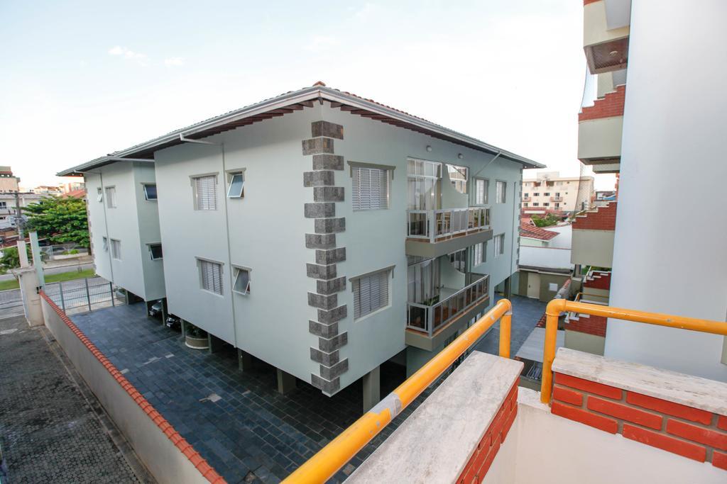 Edificio Ximenes II Apartment อูบาตูบา ภายนอก รูปภาพ